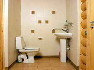 Дачный туалет с душем купить в Москве недорого, дачный туалет с душем цена под ключ